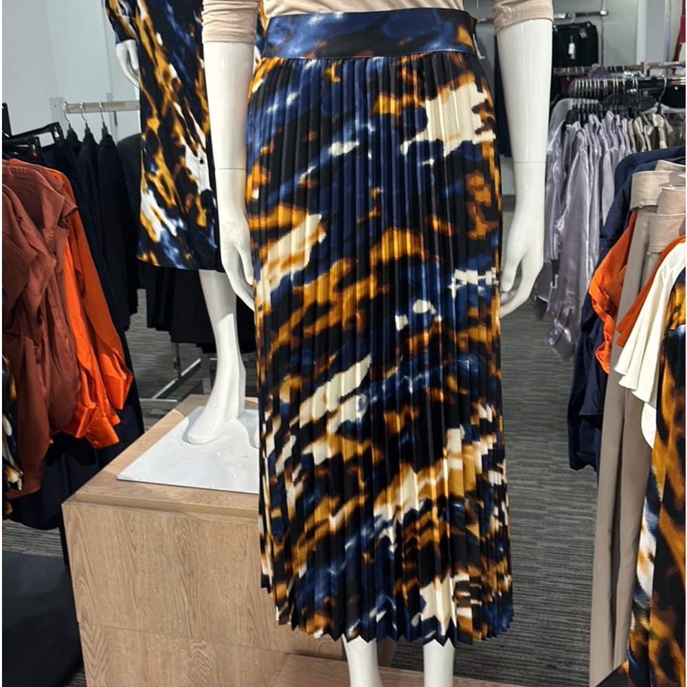 💙💙💛🧡Worthington Pleated SatinSkirt